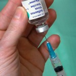 413px-fluzone_vaccine_extracting