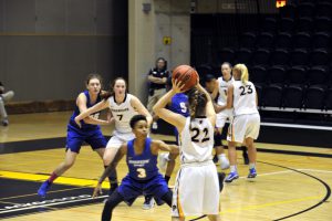 Waterloo’s women’s basketball team failed to come back from a poor performance in the first quarter. Photo by Ju Hyun Kim